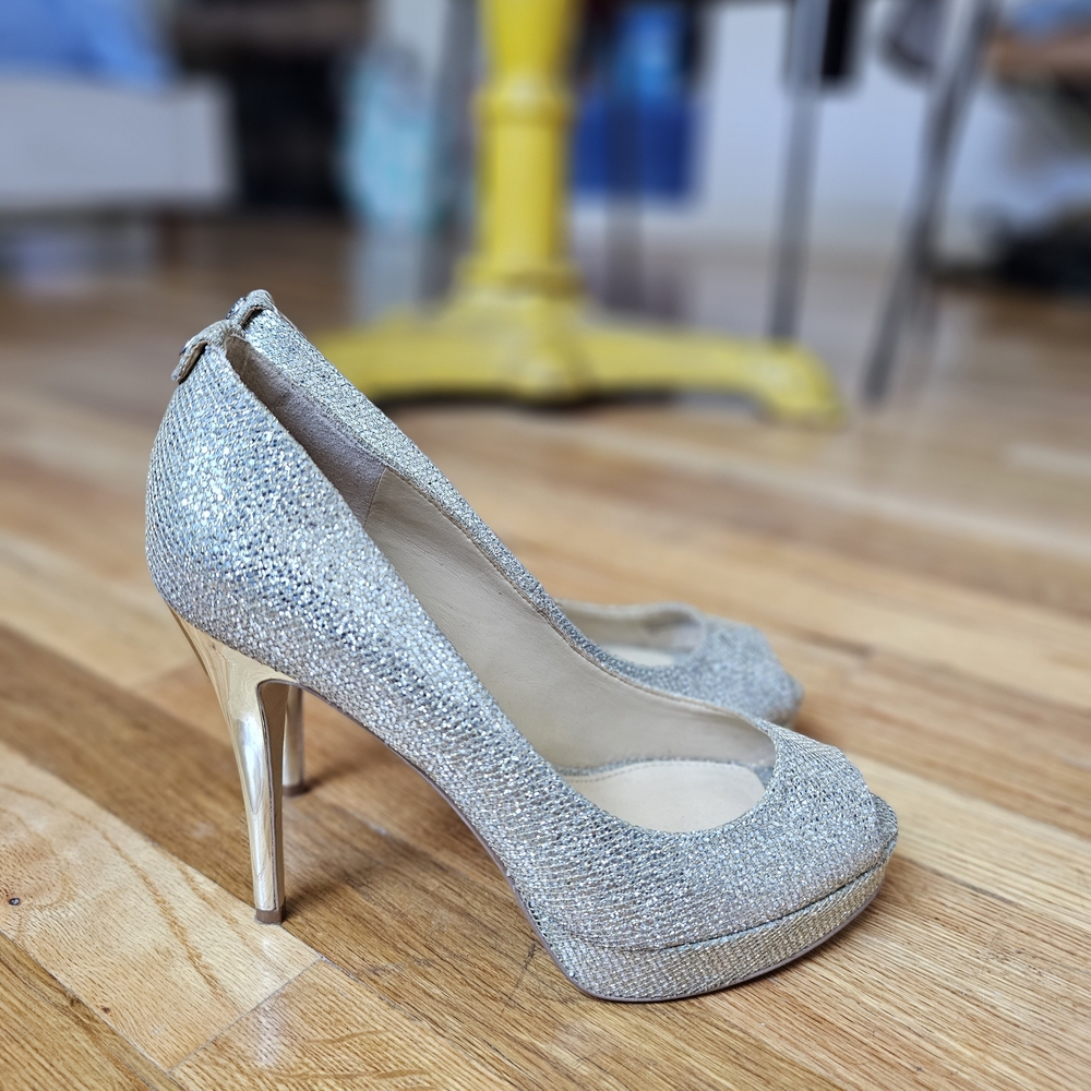 Michael Kors Glittering Silver Heels